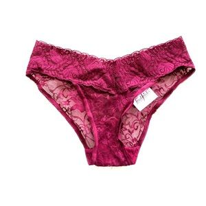 3/$15 💙 XS Burgundy/ maroon bikini cut lace panty